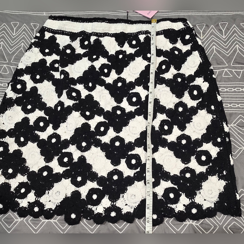 Avec Les Filles Floral Crocheted Mini Skirt And Cropped Top Set Size M/L - Picture 10 of 13